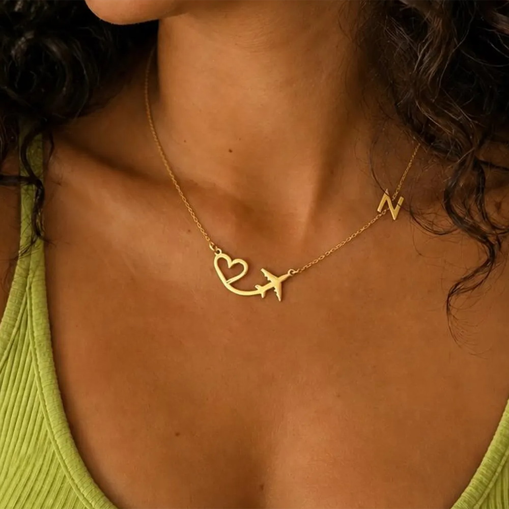 Name Necklace Custom - パーソナライズされたハート飛行機イニシャルペンダントネックレス女性用カスタムレターステンレススチールジュエリーママ誕生日クリスマス