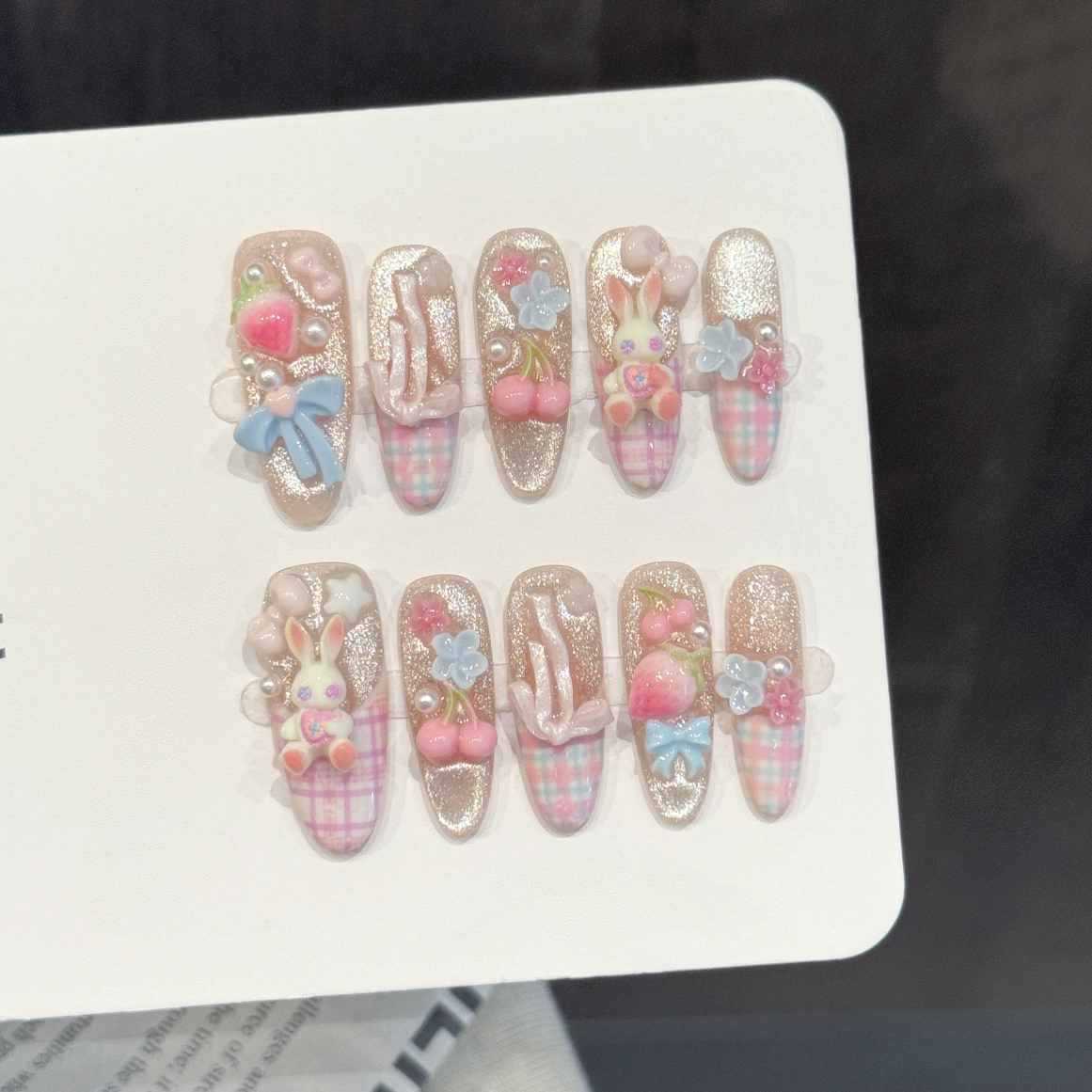 10個入りオーバル型ハンドメイドつけ爪、ライトブルーの花柄ベ - Pressed Flower Art のレビューと価格
