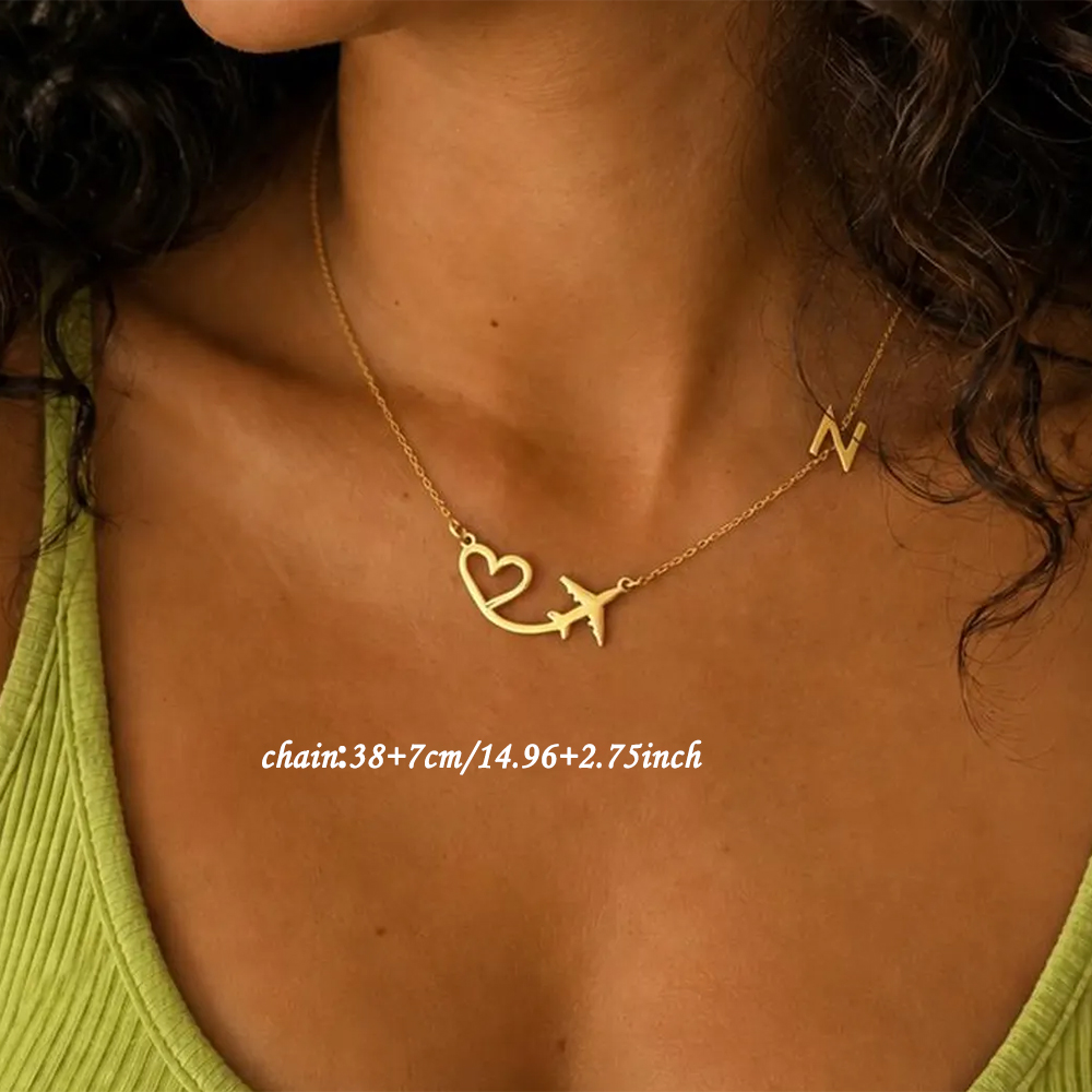 パーソナライズされたハート飛行機イニシャルペンダントネックレ - Name Necklace Custom のレビューと価格