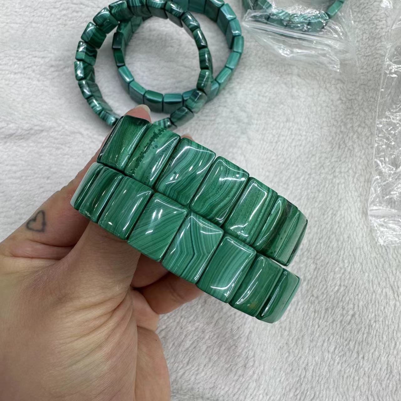 男性と女性のための天然石ブレスレット,本物の緑のマラカイト, - Coordinates Bracelet のレビューと価格