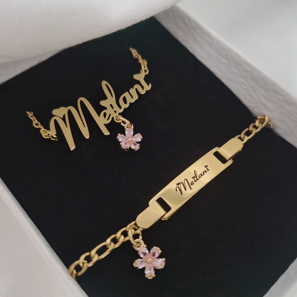 Leechee-子供のための小さなペンダントネックレス,カス - Name Necklace Custom のレビューと価格