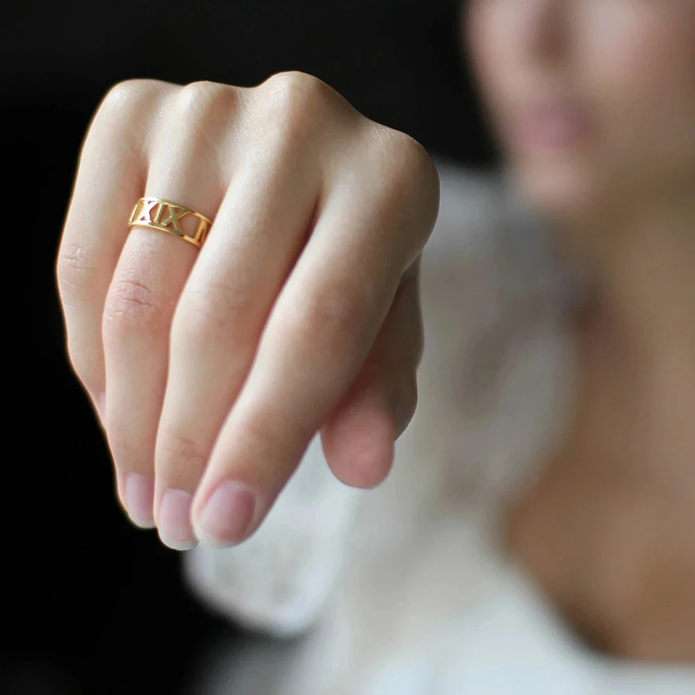 パーソナライズされたカスタム文字名オープンリング中空ステンレ - Initial Ring Custom のレビューと価格